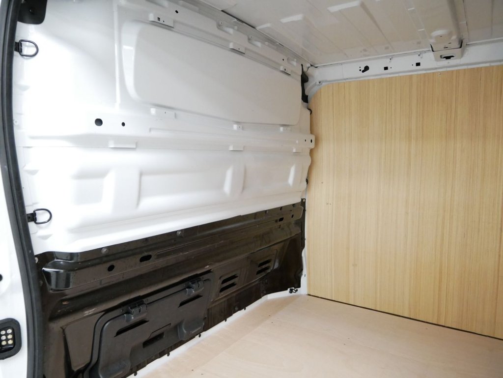 Used Renault Trafic 2023 for sale - 76985985: Photo 25