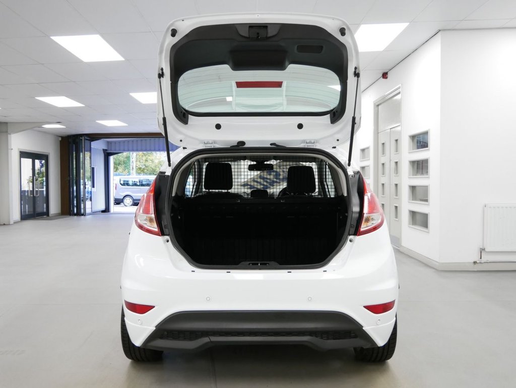 Used Ford Fiesta 2017 for sale - 76345226: Photo 24