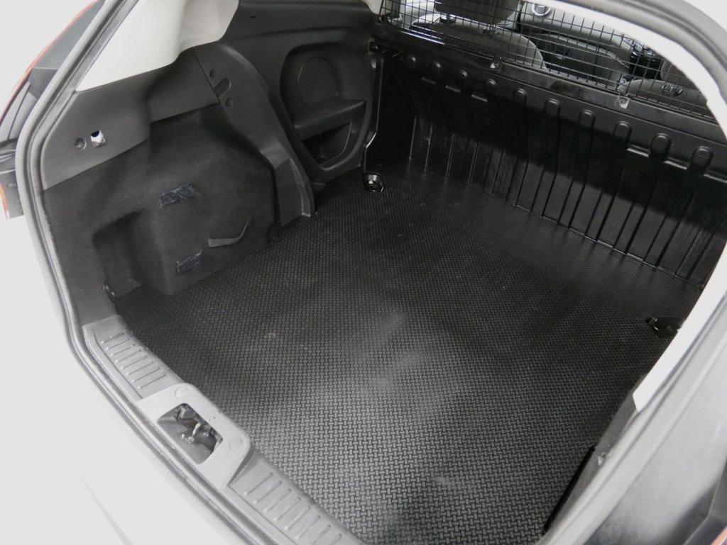 Used Ford Fiesta 2017 for sale - 76345226: Photo 30