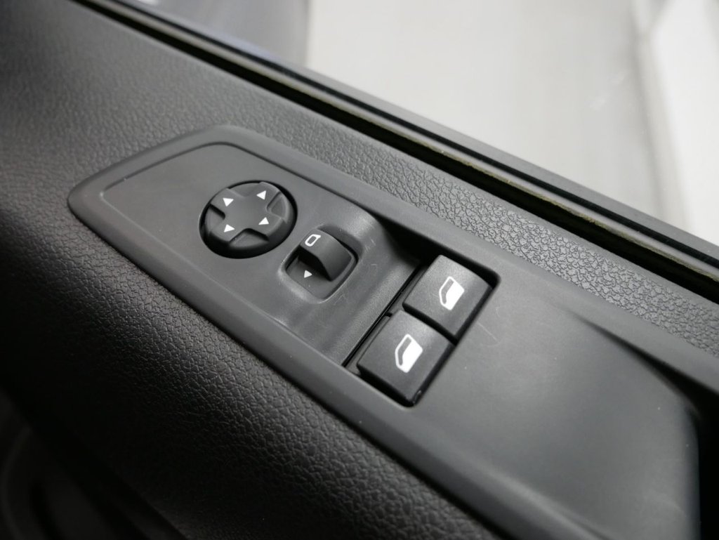 Used Vauxhall Vivaro 2023 for sale - 77241569: Photo 19