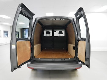 Used Volkswagen Caddy Maxi 2016 for sale - 77608558: Photo