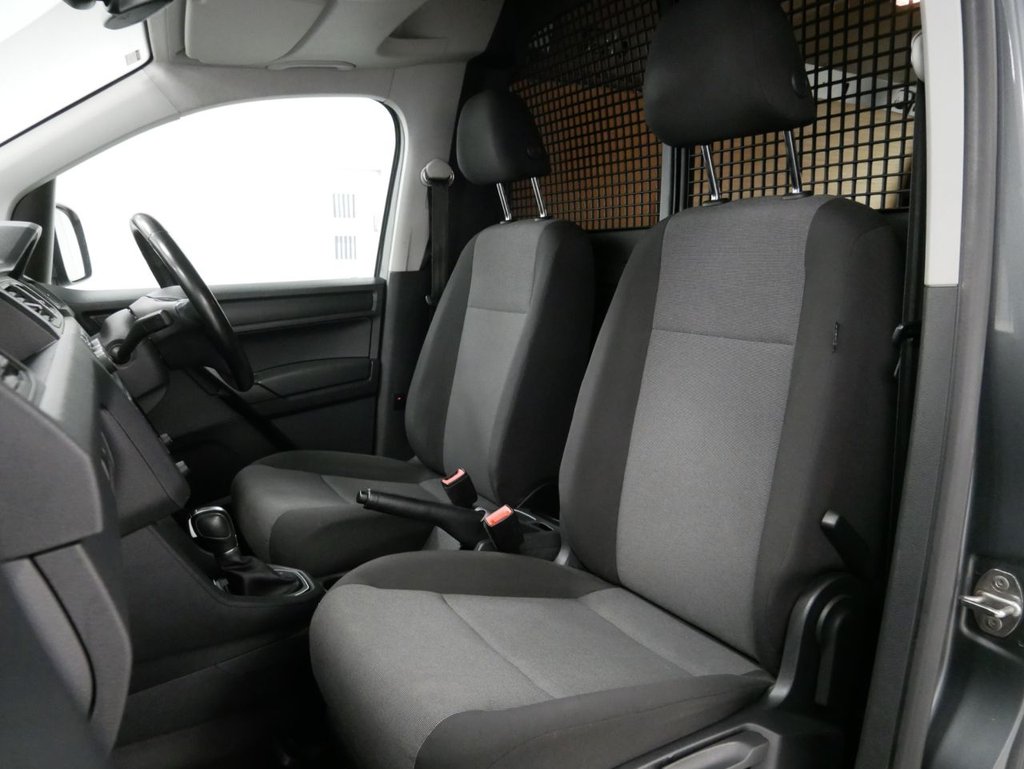 Used Volkswagen Caddy Maxi 2016 for sale - 77608558: Photo 6