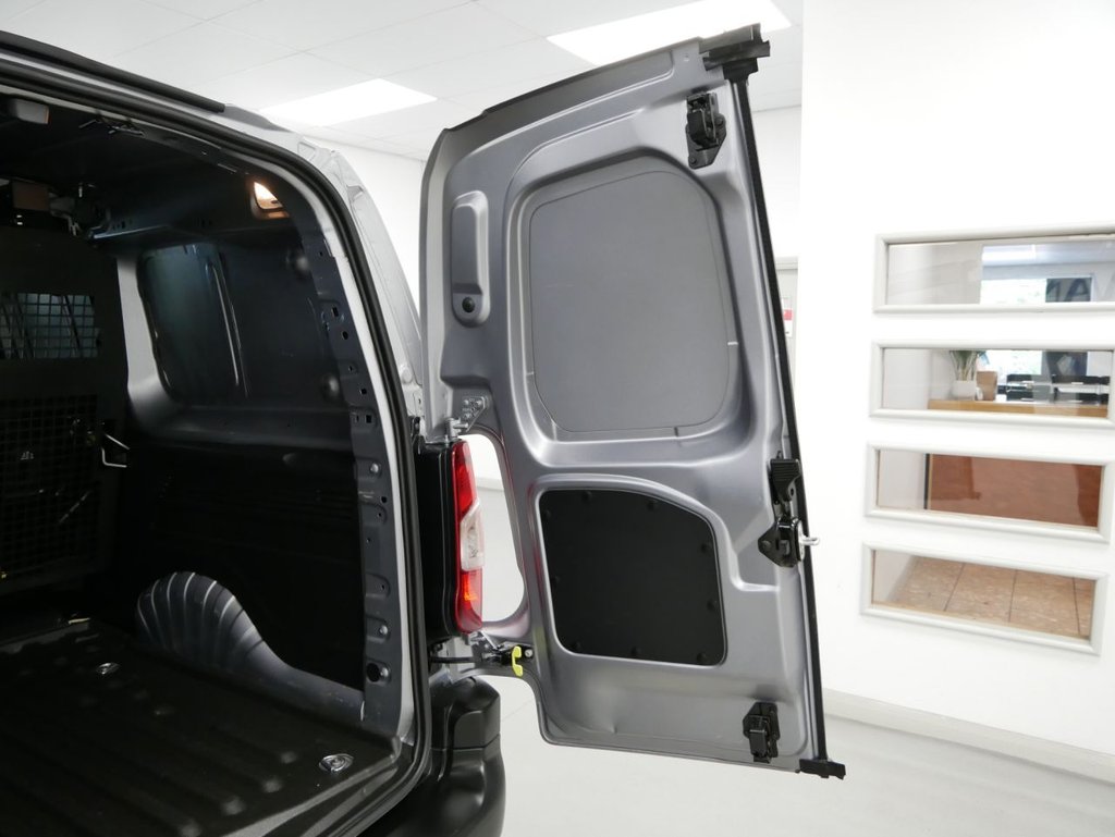 Used Peugeot Partner 2023 for sale - 75067474: Photo 35