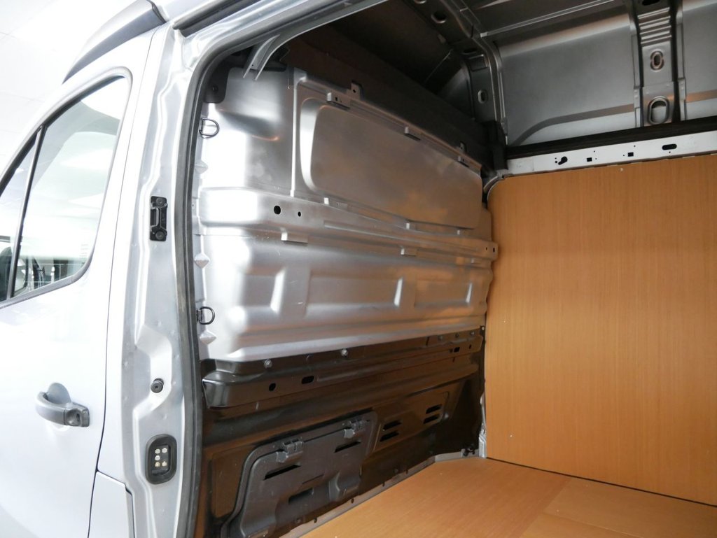 Used Renault Trafic 2022 for sale - 77654845: Photo 37