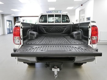 Used Toyota Hilux 2020 for sale - 76068380: Photo