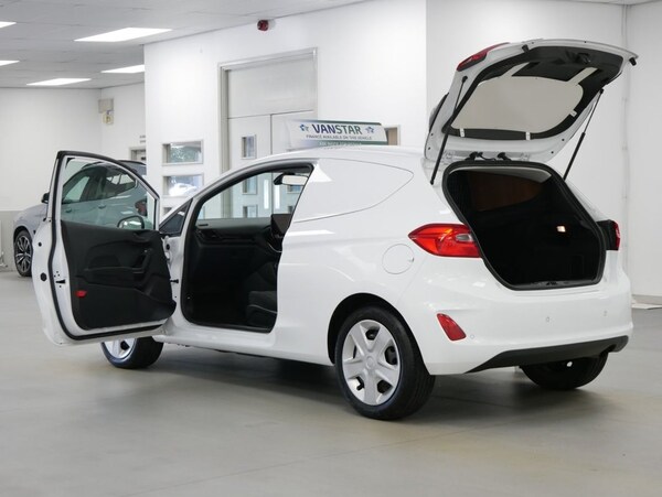 Used Ford Fiesta Van 2020 for sale - 75675603: Photo 20