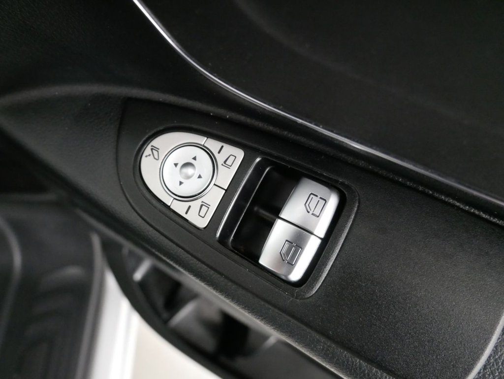 Used Mercedes-Benz Vito 2020 for sale - 77936488: Photo 42