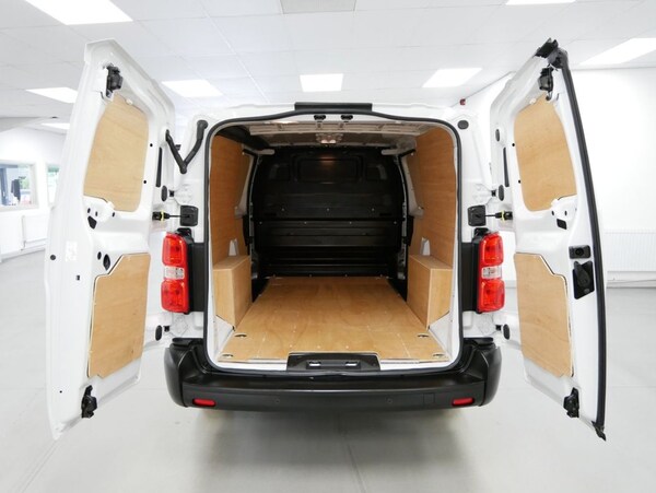 Used Vauxhall Vivaro 2023 for sale - 75528128: Photo 3