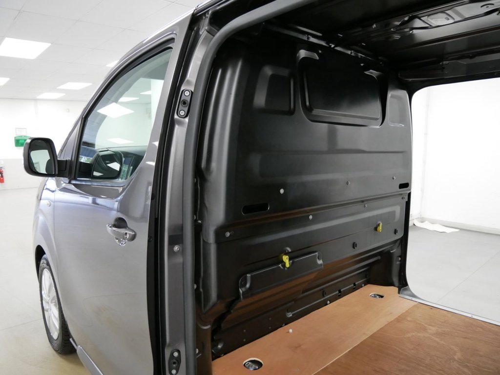 Used Peugeot Expert 2019 for sale - 76345127: Photo 30