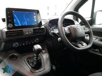 Used Toyota ProAce 2023 for sale - 77608756: Photo