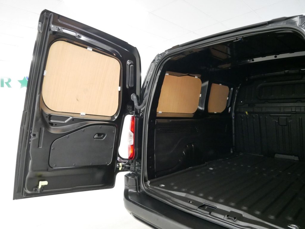 Used Toyota ProAce 2023 for sale - 77608756: Photo 41