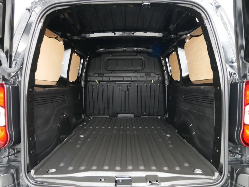 Used Toyota ProAce 2023 for sale - 77608756: Photo 43