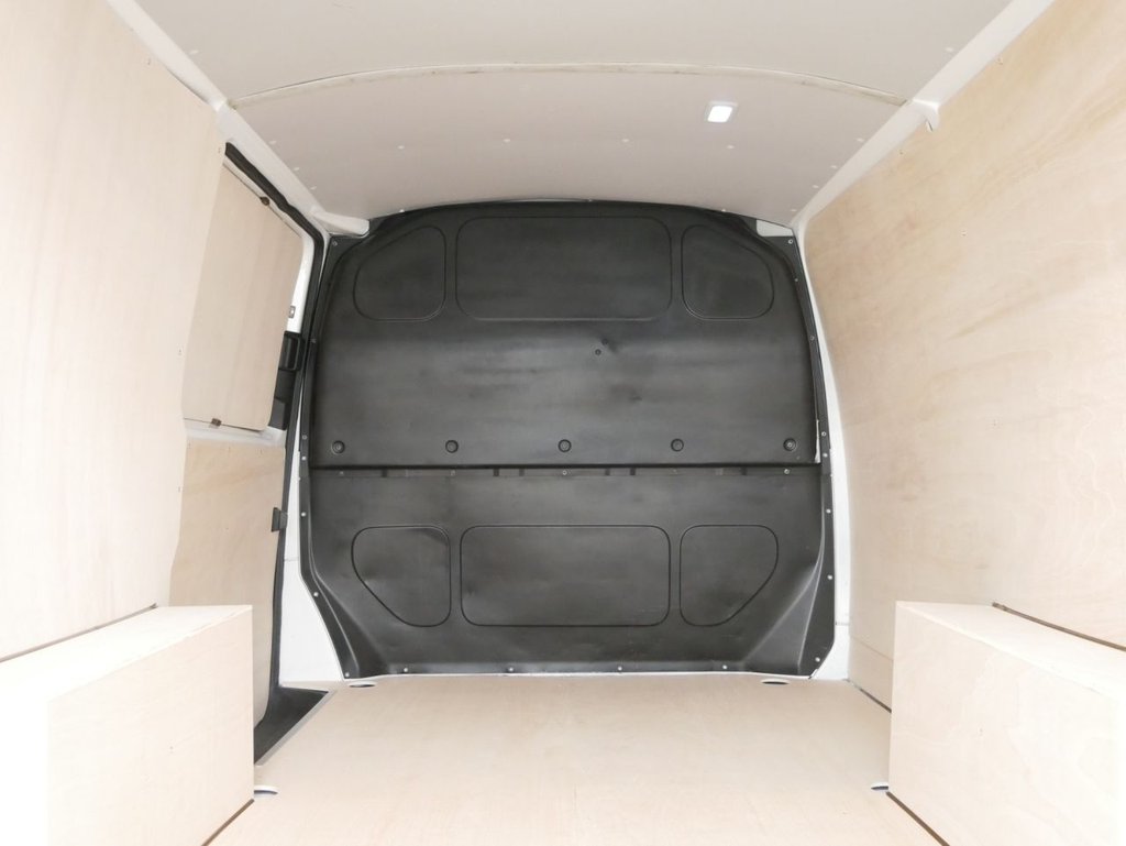 Used Volkswagen Transporter 2021 for sale - 76731253: Photo 38