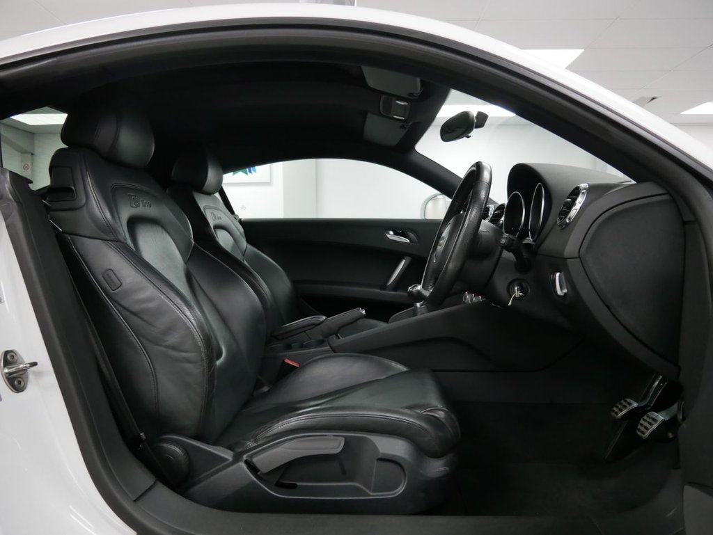 Used Audi TT 2011 for sale - 76570043: Photo 16