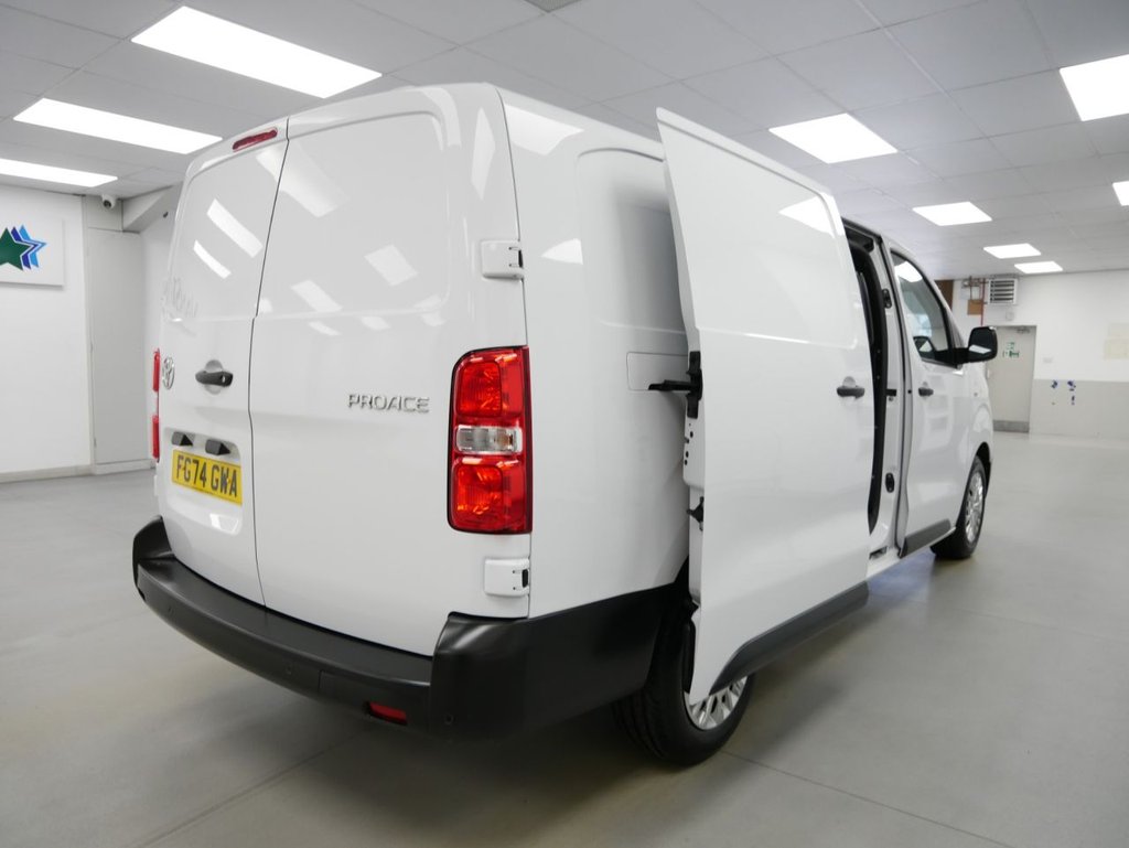 Used Toyota ProAce 2024 for sale - 77835128: Photo 37