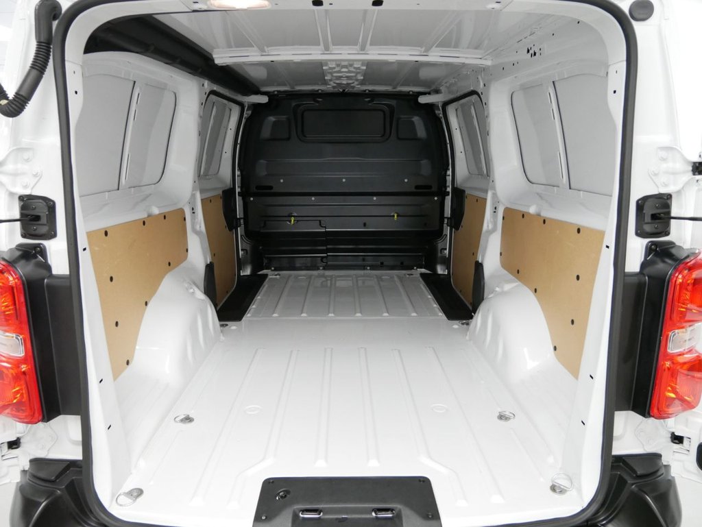 Used Toyota ProAce 2024 for sale - 77835128: Photo 42