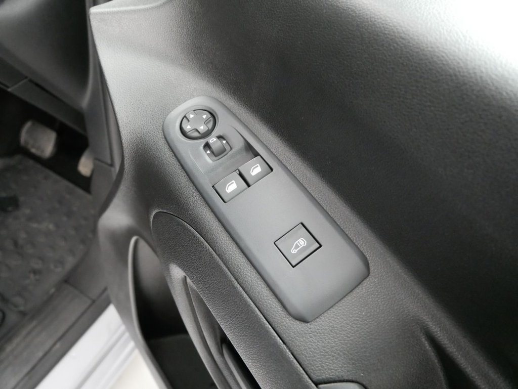 Used Peugeot Partner 2023 for sale - 77835016: Photo 39