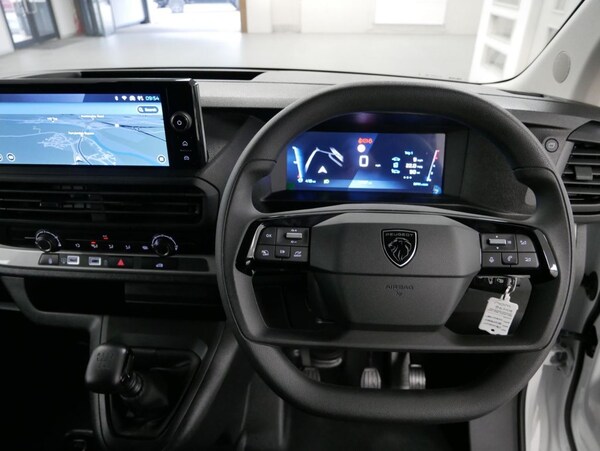 Used Peugeot Expert 2024 for sale - 75597088: Photo 14