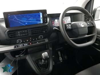 Used Vauxhall Vivaro 2024 for sale - 79275790: Photo