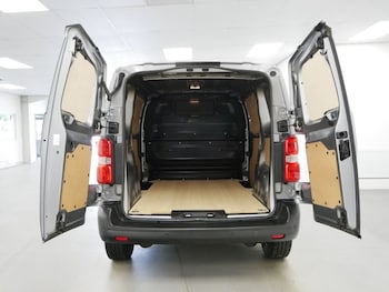 Used Vauxhall Vivaro 2024 for sale - 79275790: Photo
