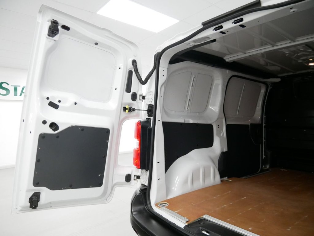 Used Vauxhall Vivaro 2022 for sale - 77321394: Photo 30