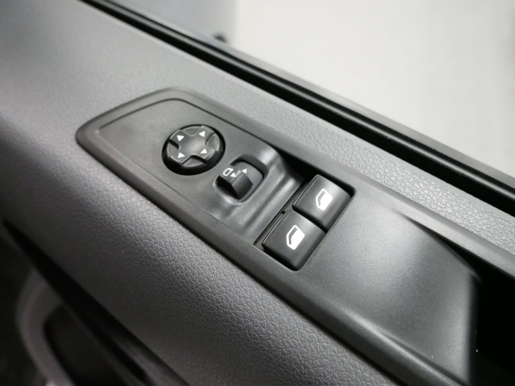 Used Vauxhall Vivaro 2021 for sale - 76223066: Photo 17