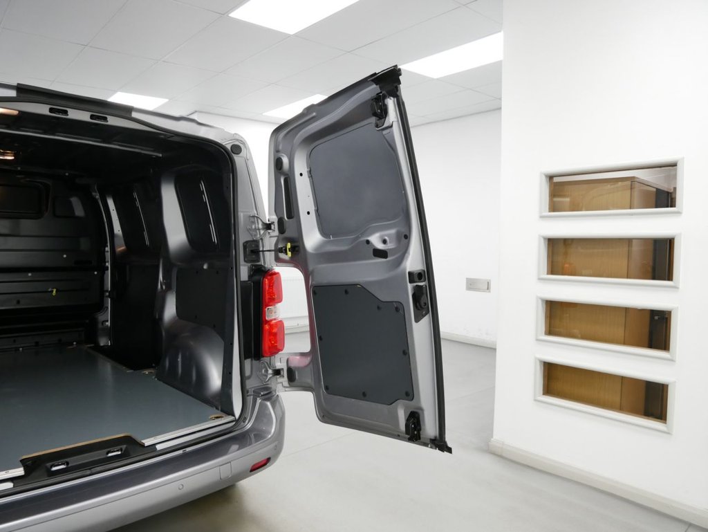 Used Vauxhall Vivaro 2021 for sale - 76223066: Photo 37