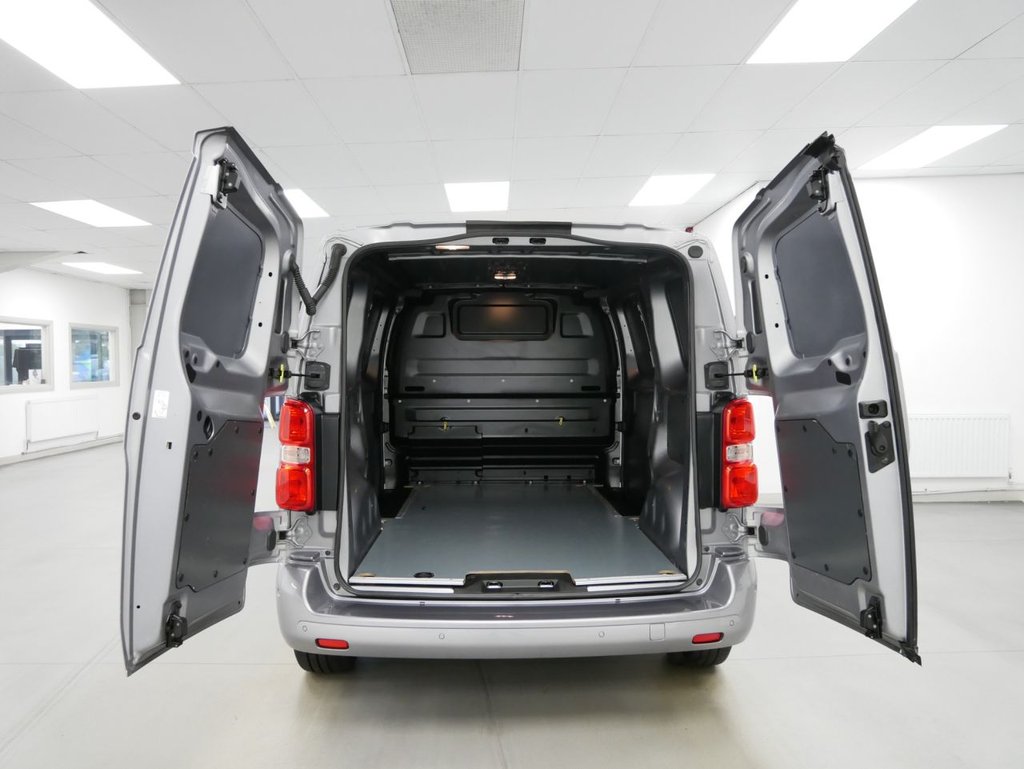 Used Vauxhall Vivaro 2021 for sale - 76223066: Photo 4