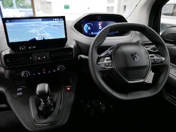 Used Peugeot Partner 2024 for sale - 76202657: Photo