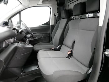 Used Peugeot Partner 2024 for sale - 76202657: Photo