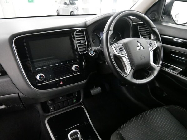 Used Mitsubishi Outlander 2020 for sale - 75254024: Photo 5