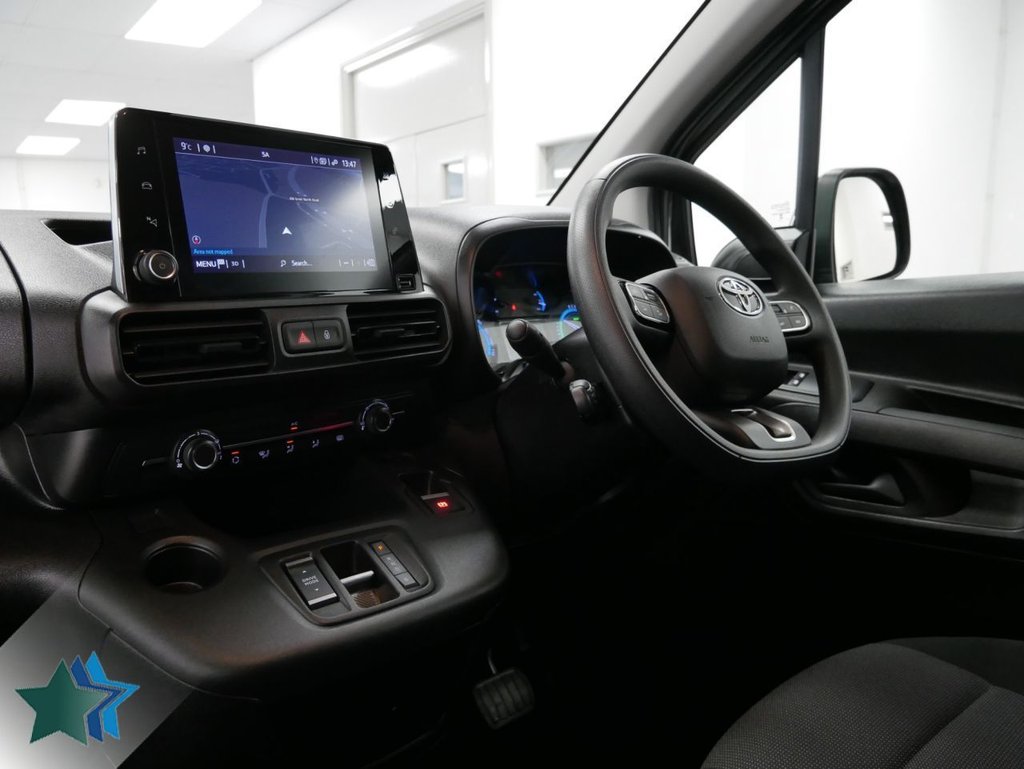 Used Toyota ProAce 2023 for sale - 77451605: Photo 2