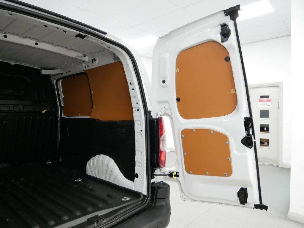 Used Toyota ProAce 2023 for sale - 77451605: Photo 41