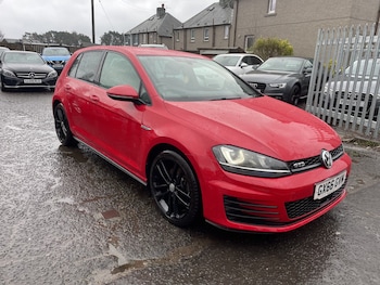 Used Volkswagen Golf 2016 for sale - 77635368: Photo