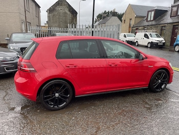 Used Volkswagen Golf 2016 for sale - 77635368: Photo