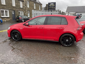 Used Volkswagen Golf 2016 for sale - 77635368: Photo