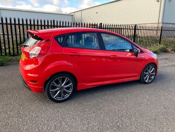 Used Ford Fiesta 2017 for sale - 76421837: Photo