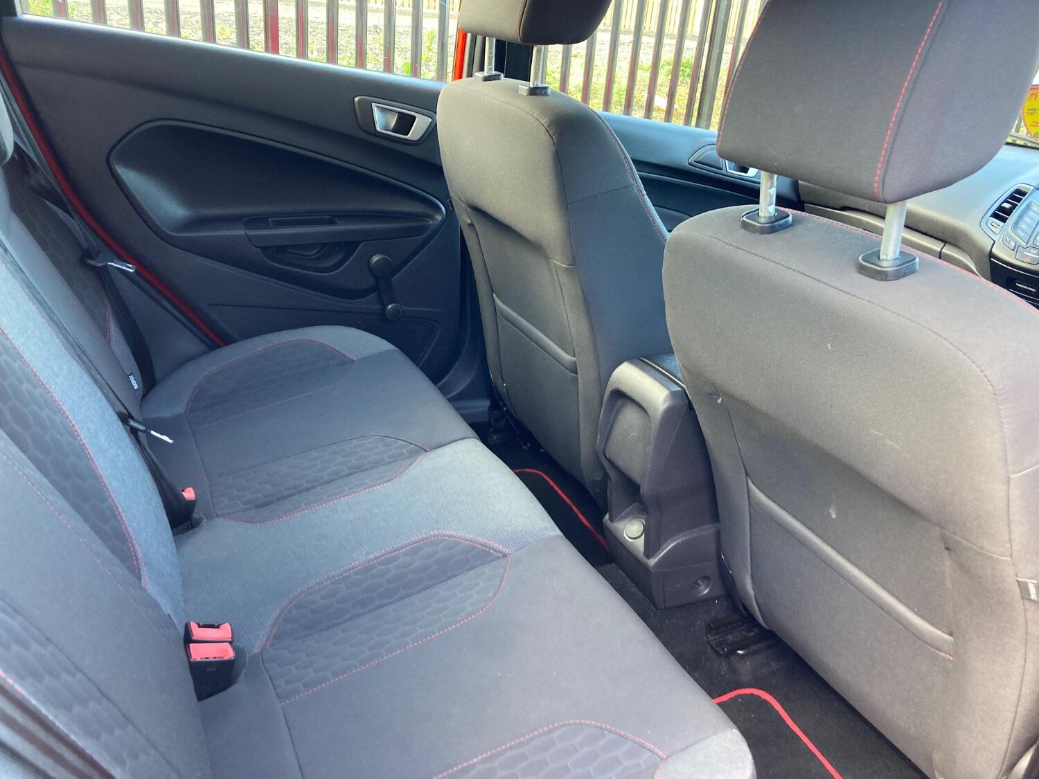 Used Ford Fiesta 2017 for sale - 76421837: Photo 8