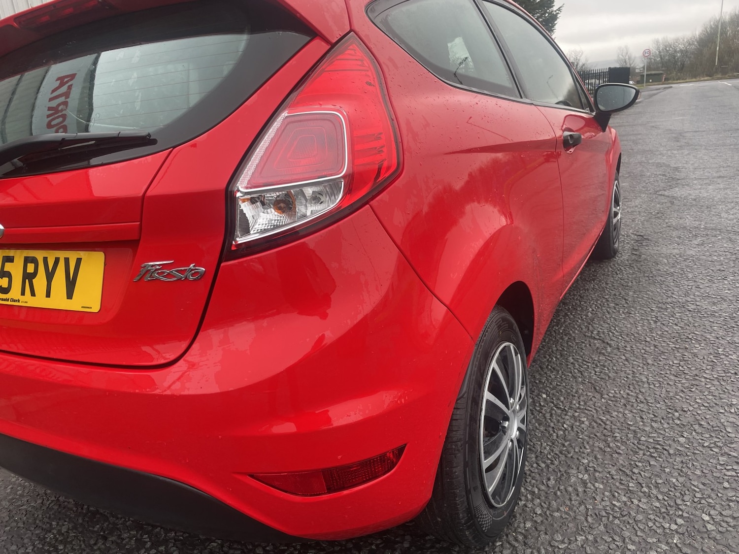 Used Ford Fiesta 2015 for sale - 77049257: Photo 10