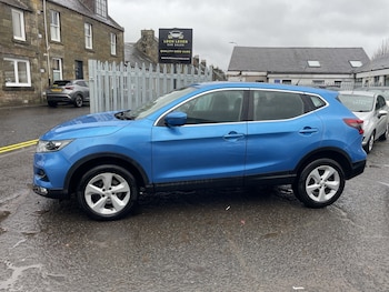 Used Nissan Qashqai 2017 for sale - 77558526: Photo