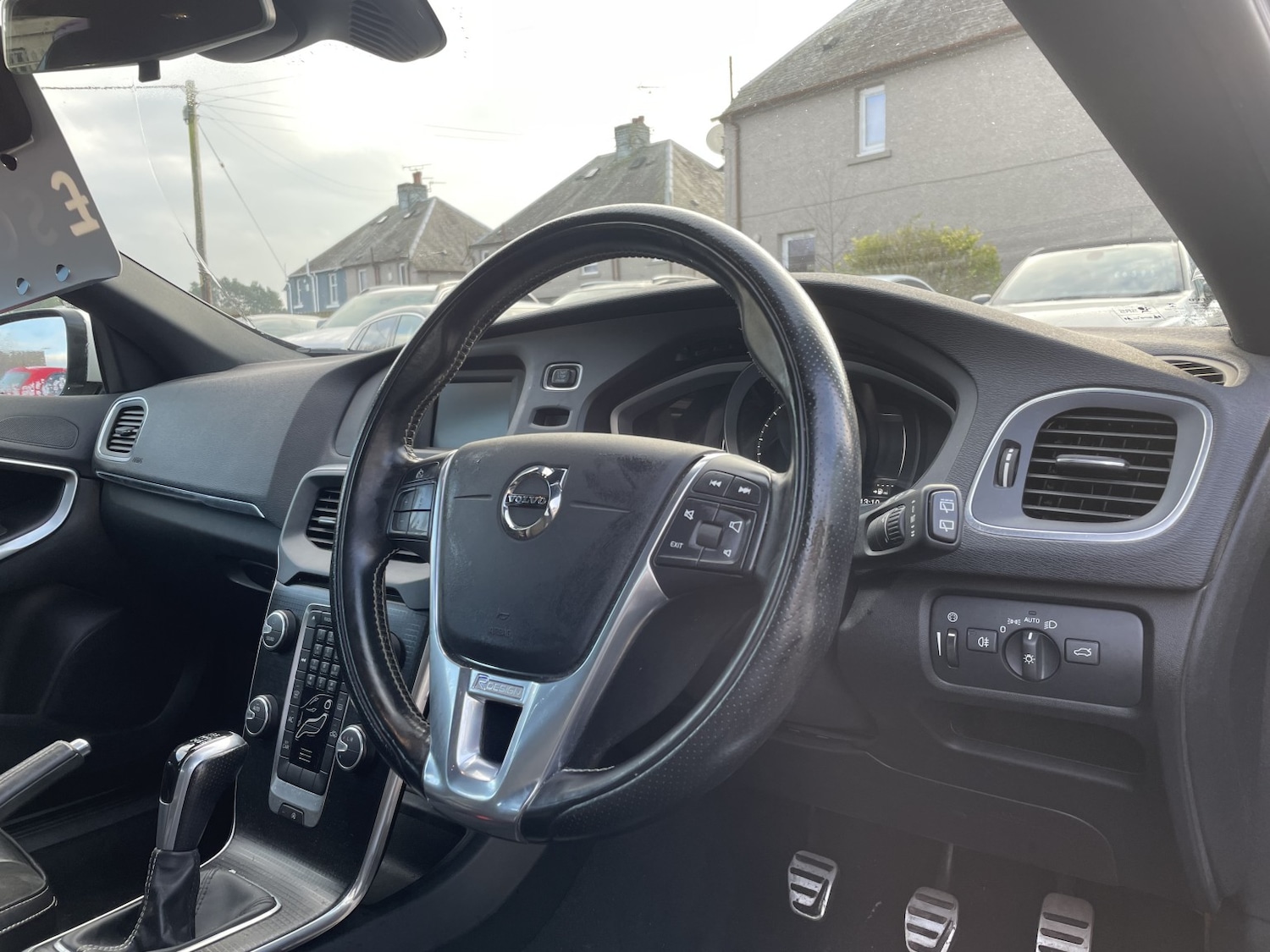 Used Volvo V40 2016 for sale - 77264375: Photo 7