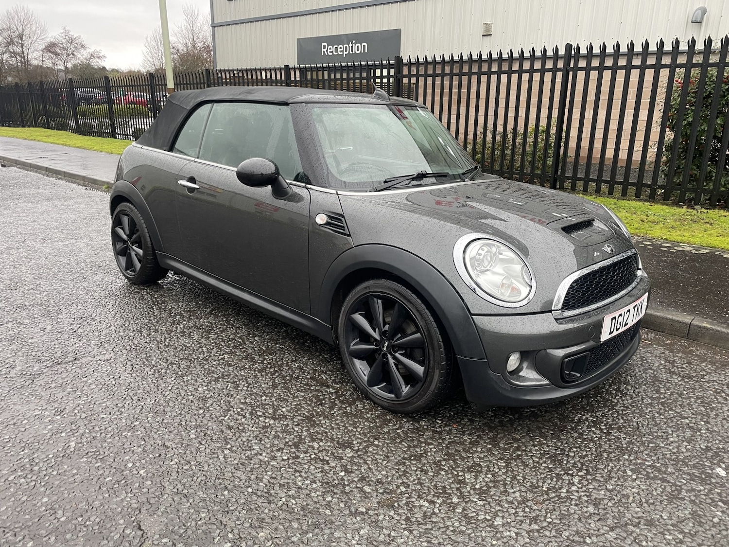 Used MINI Convertible 2012 for sale - 77049254: Photo 2