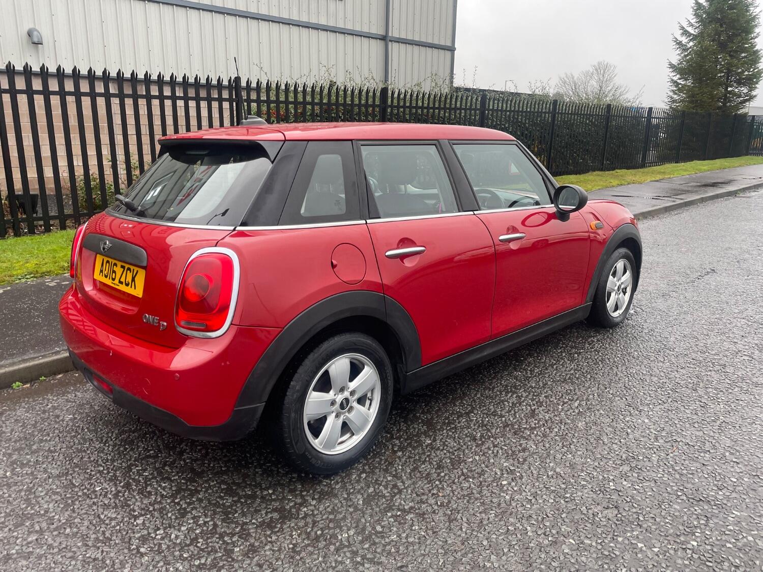 Used MINI Hatch 2016 for sale - 76536679: Photo 4