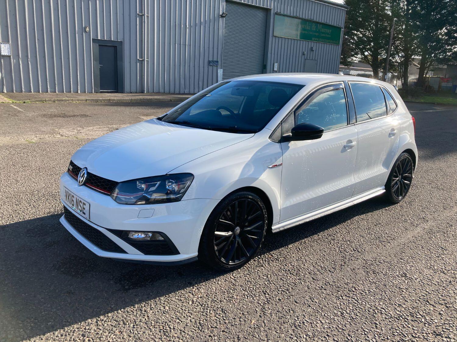 Used Volkswagen Polo 2016 for sale - 76305667: Photo 2