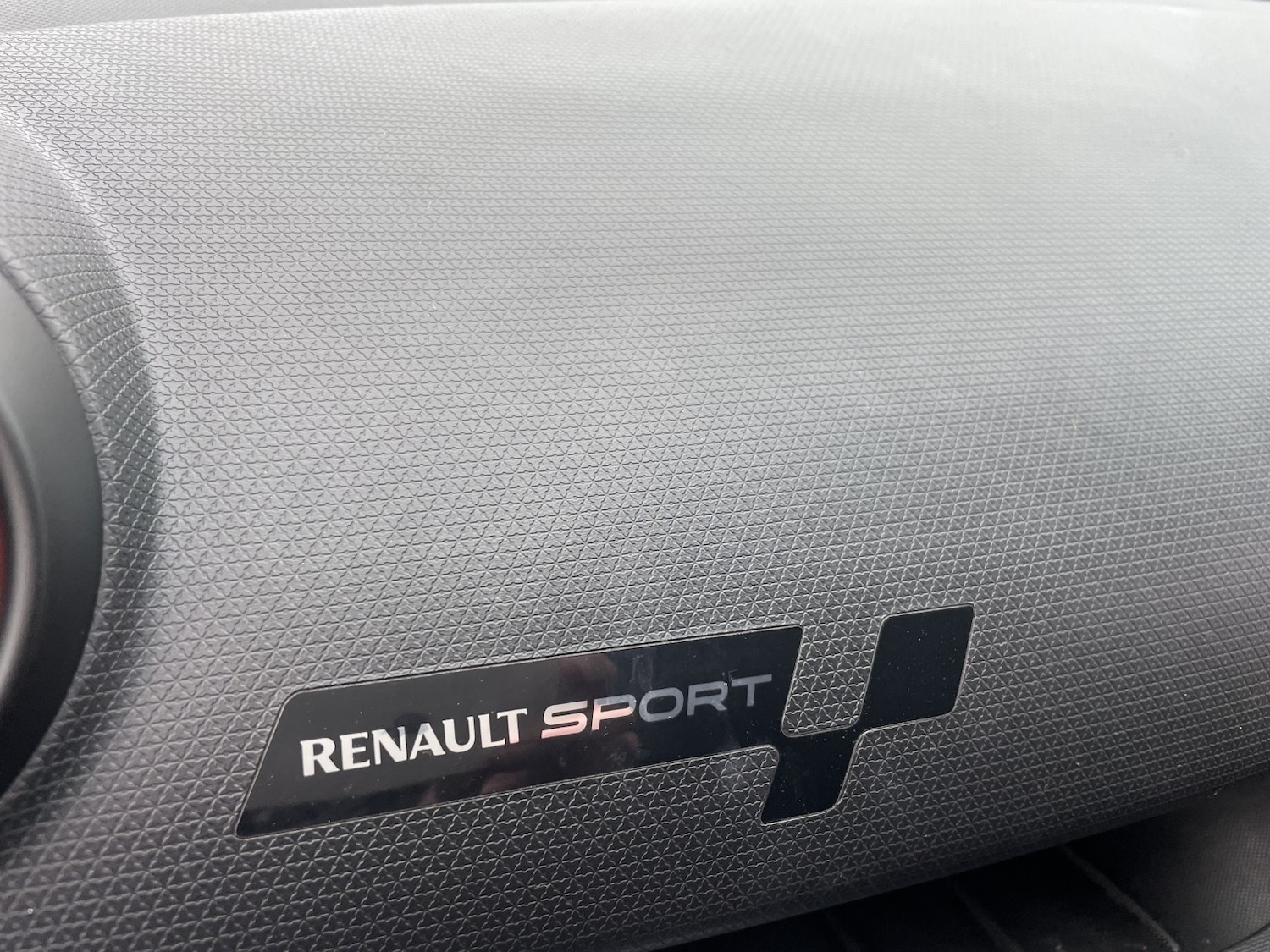 Used Renault Clio 2014 for sale - 77049263: Photo 27