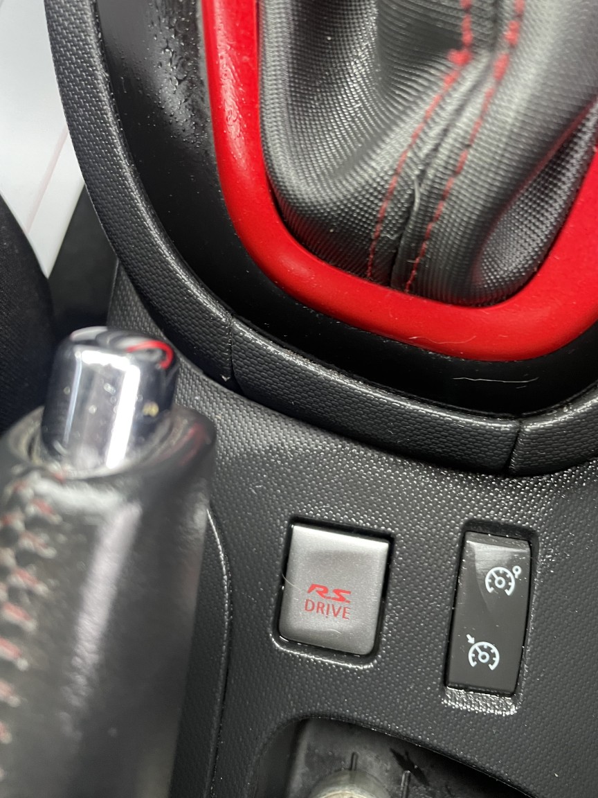 Used Renault Clio 2014 for sale - 77049263: Photo 29