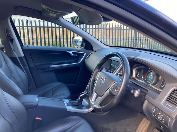 Used Volvo XC60 2014 for sale - 76305510: Photo 6