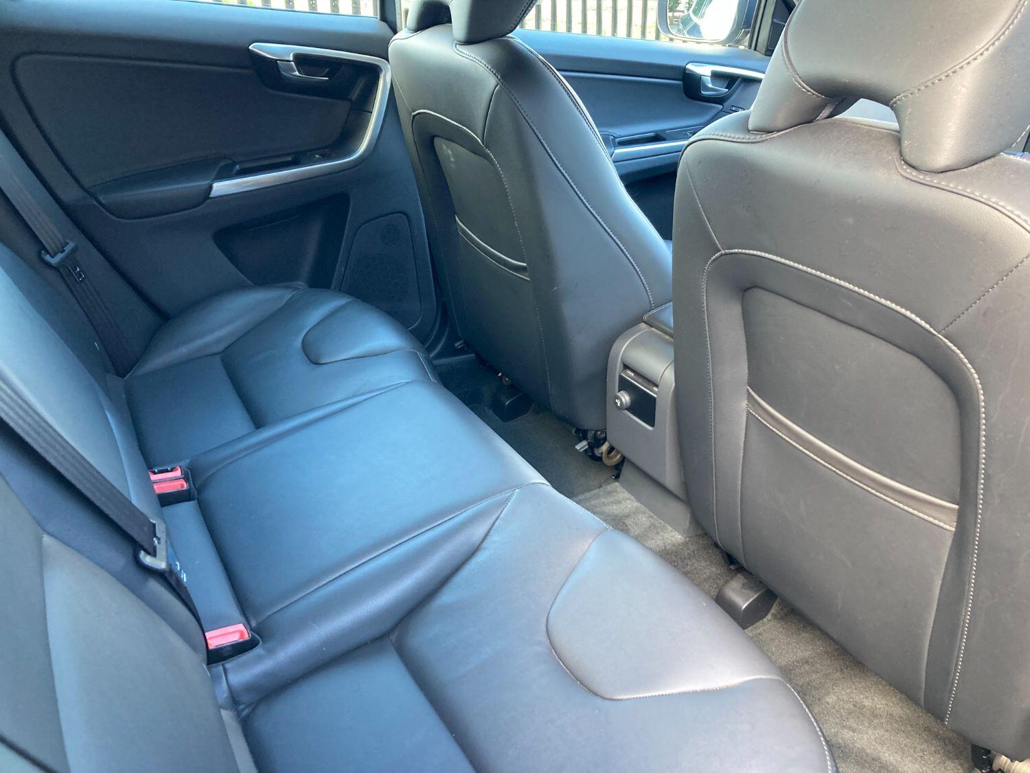 Used Volvo XC60 2014 for sale - 76305510: Photo 7