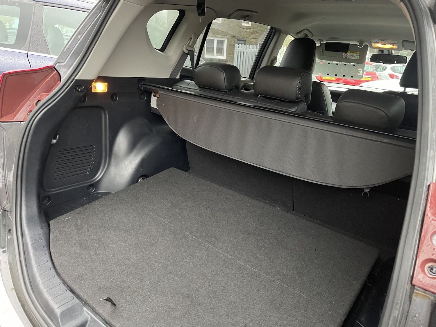 Used Toyota RAV4 2013 for sale - 76305546: Photo 9