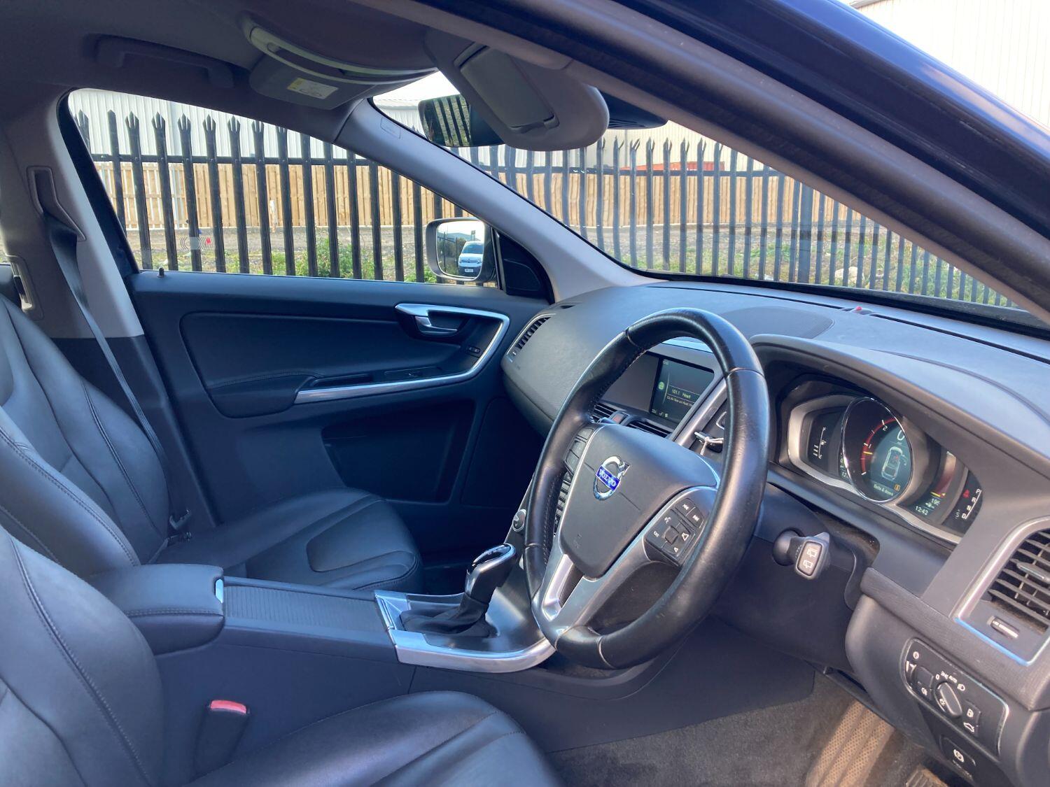 Used Volvo XC60 2014 for sale - 77564219: Photo 6